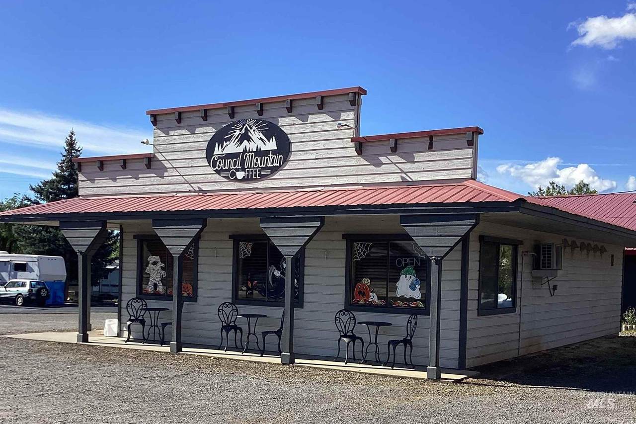 406 Dartmouth - Photo 1