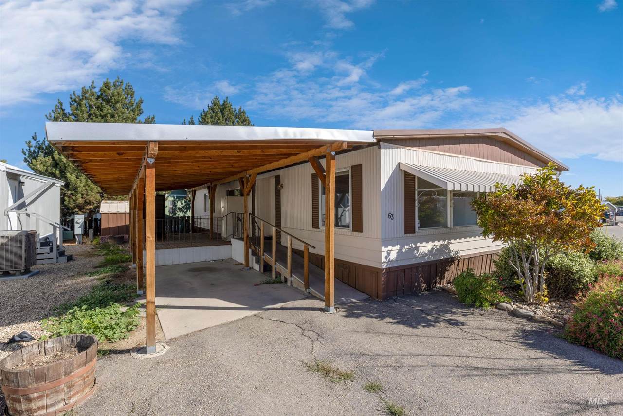 2205 E Linden St - Photo 1