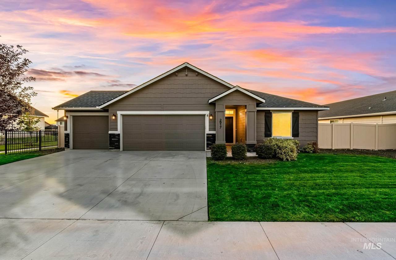 2917 Coral Falls Ave - Photo 1