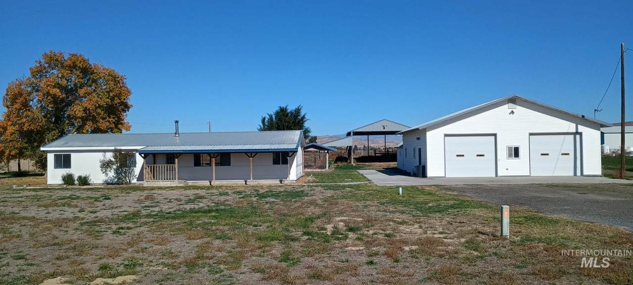 1390 Airport Road - Photo 1