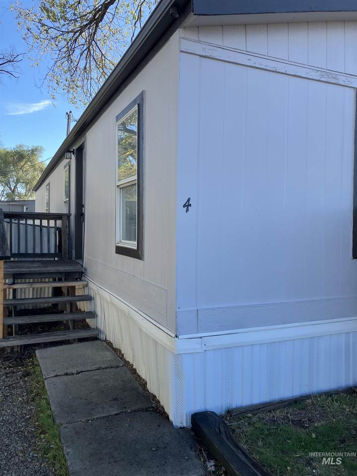 1570 Sunset Strip #4 - Photo 1