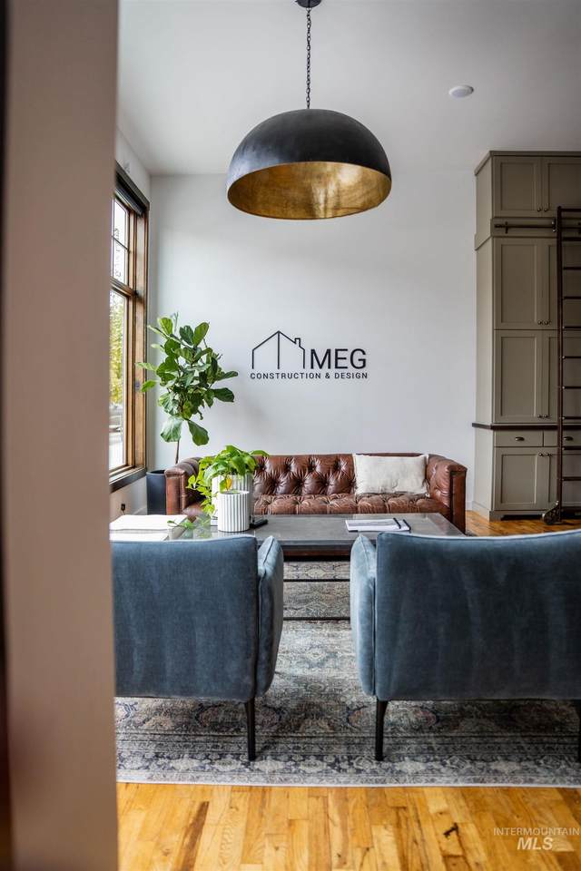 238 Main Ave North - Photo 1