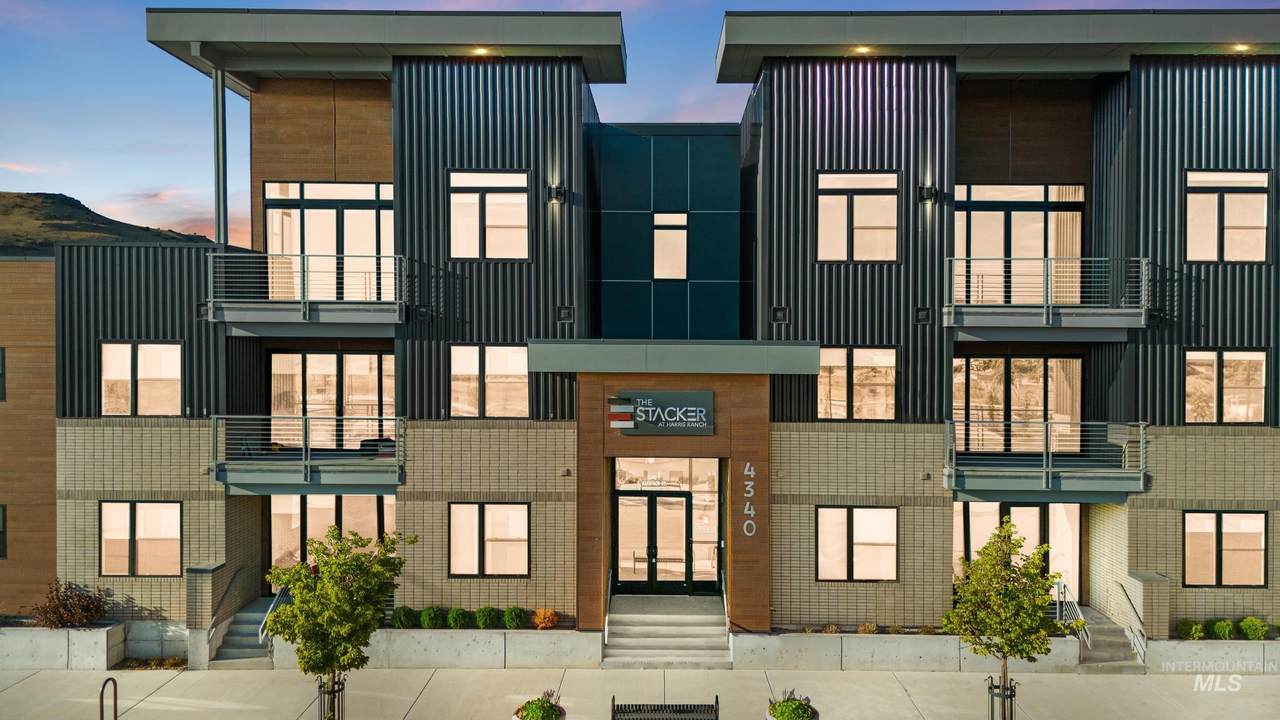 4340 Haystack St - Photo 1