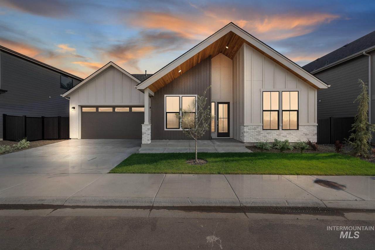 967 Malbar St. - Photo 1