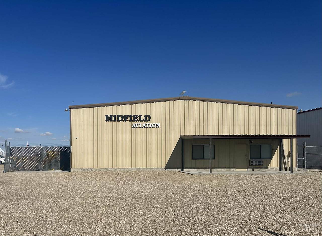 604 Taildragger Pl - Photo 1