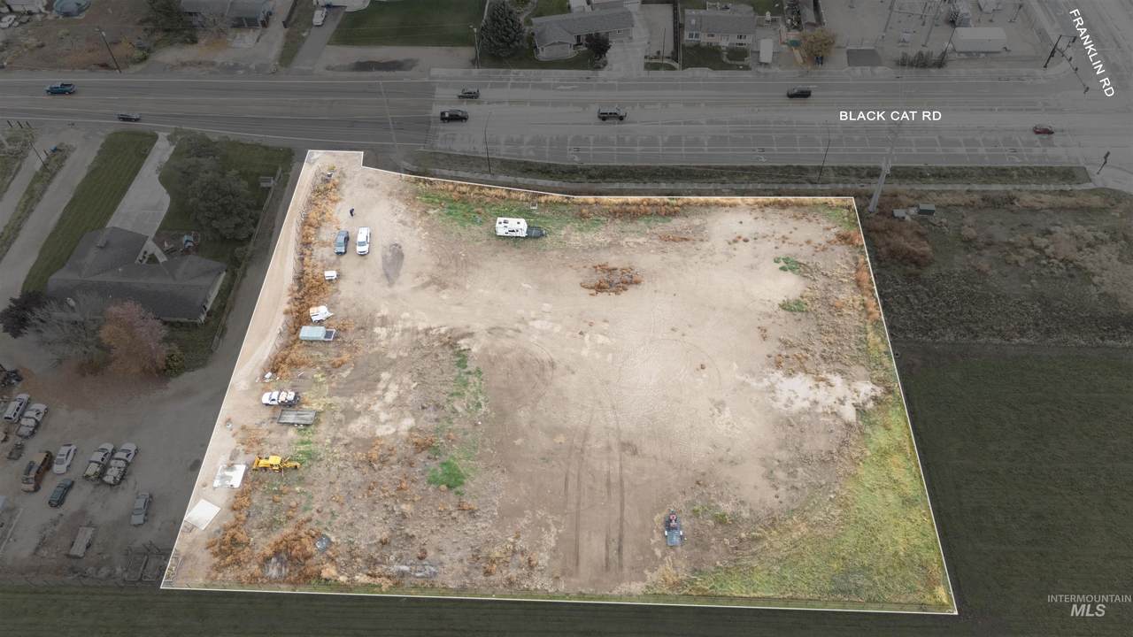 119 Black Cat Rd - Photo 1