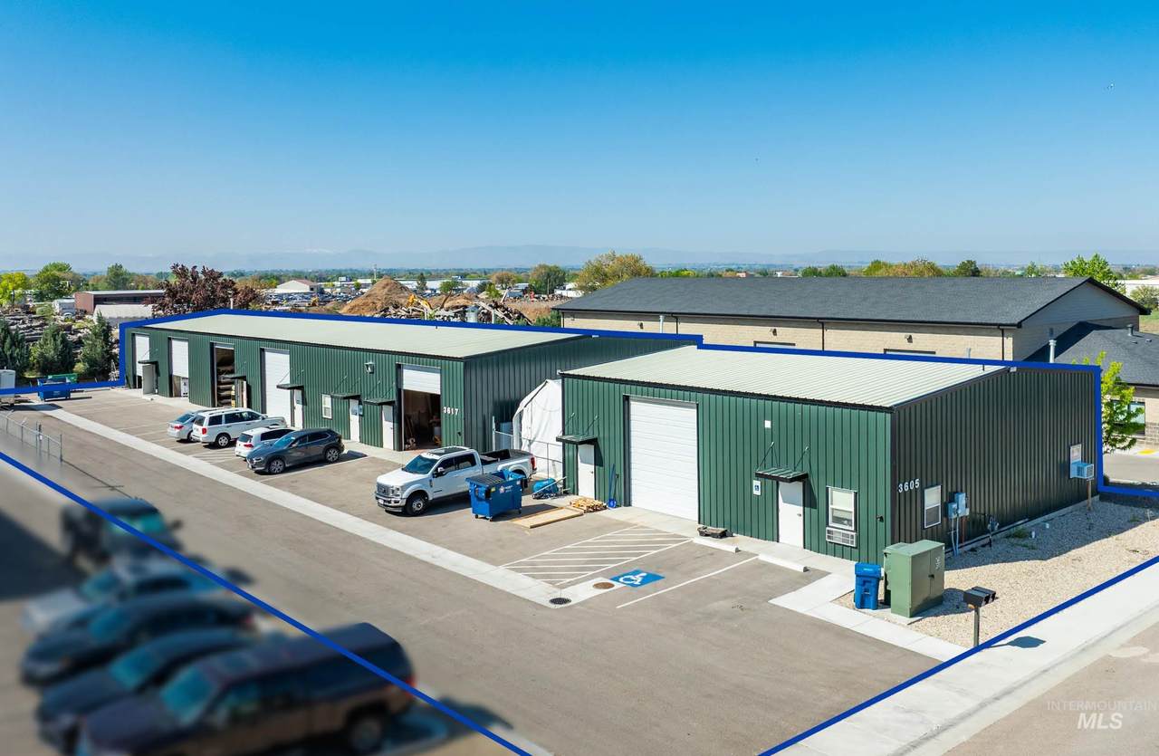 3605 & 3617 Comstock - Photo 1