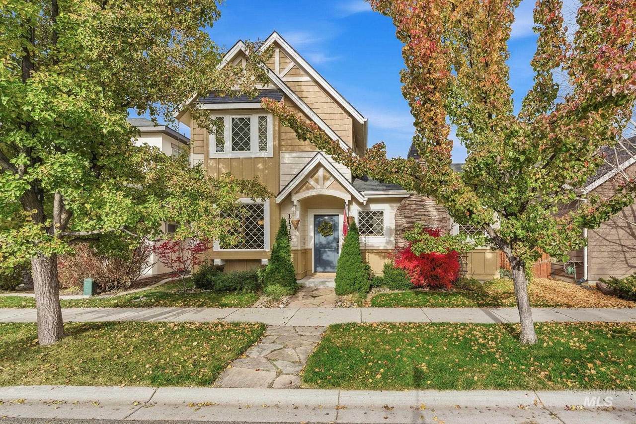 11318 Kuhnen Dr - Photo 1