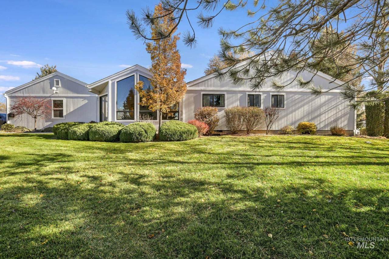 300 Morrison St - Photo 1