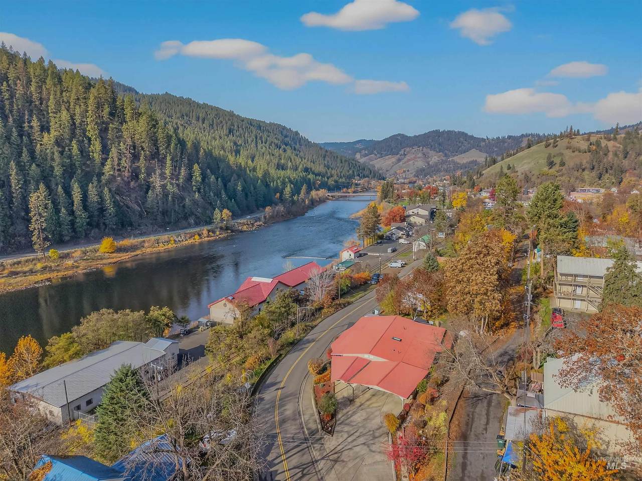 824 Main Street - Photo 1