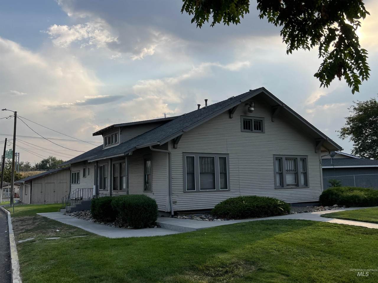 151 8th St - Photo 1