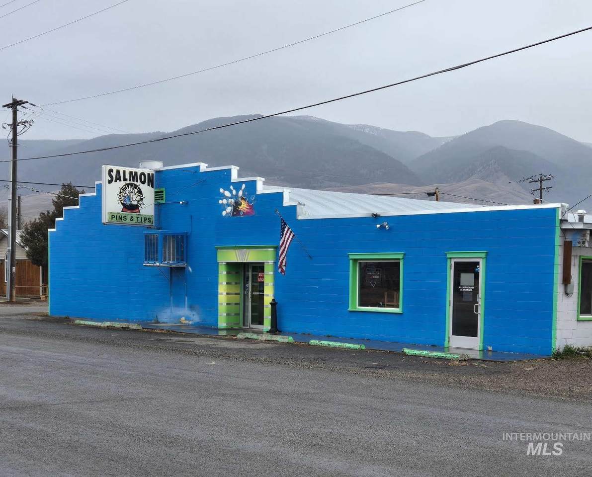 215 Church St - Photo 1