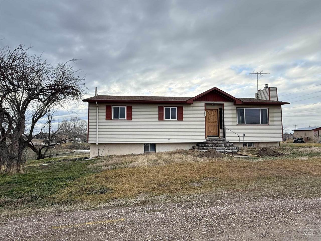 2932 Arthur - Photo 1