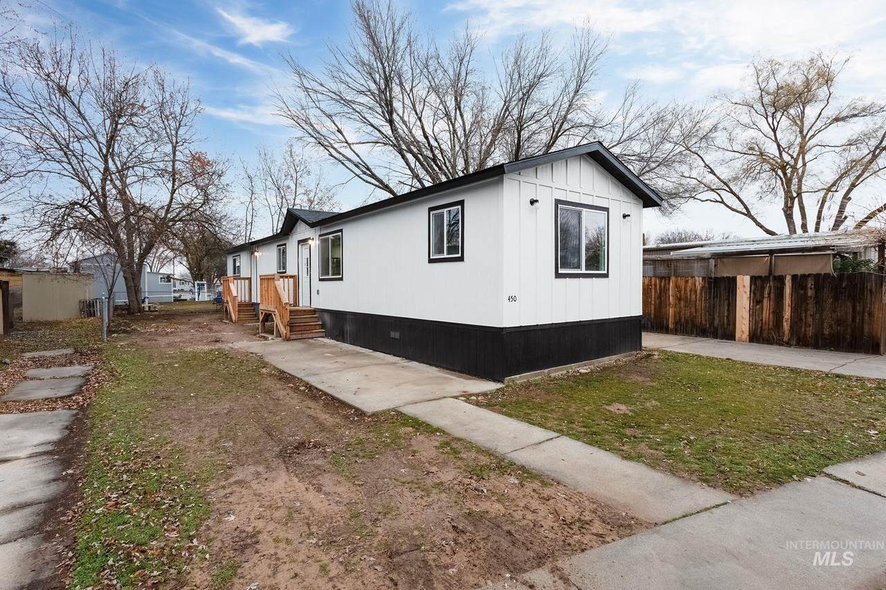 450 W Greenleaf St - Photo 1