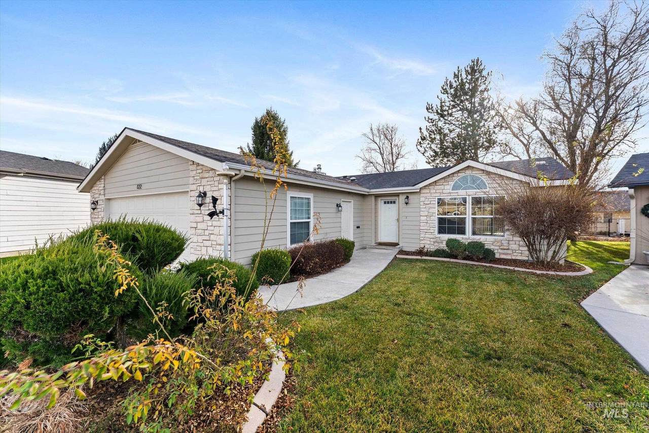 421 Curtis Rd - Photo 1