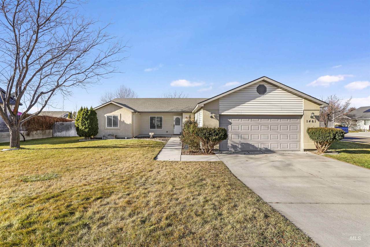 1461 Summer Place - Photo 1