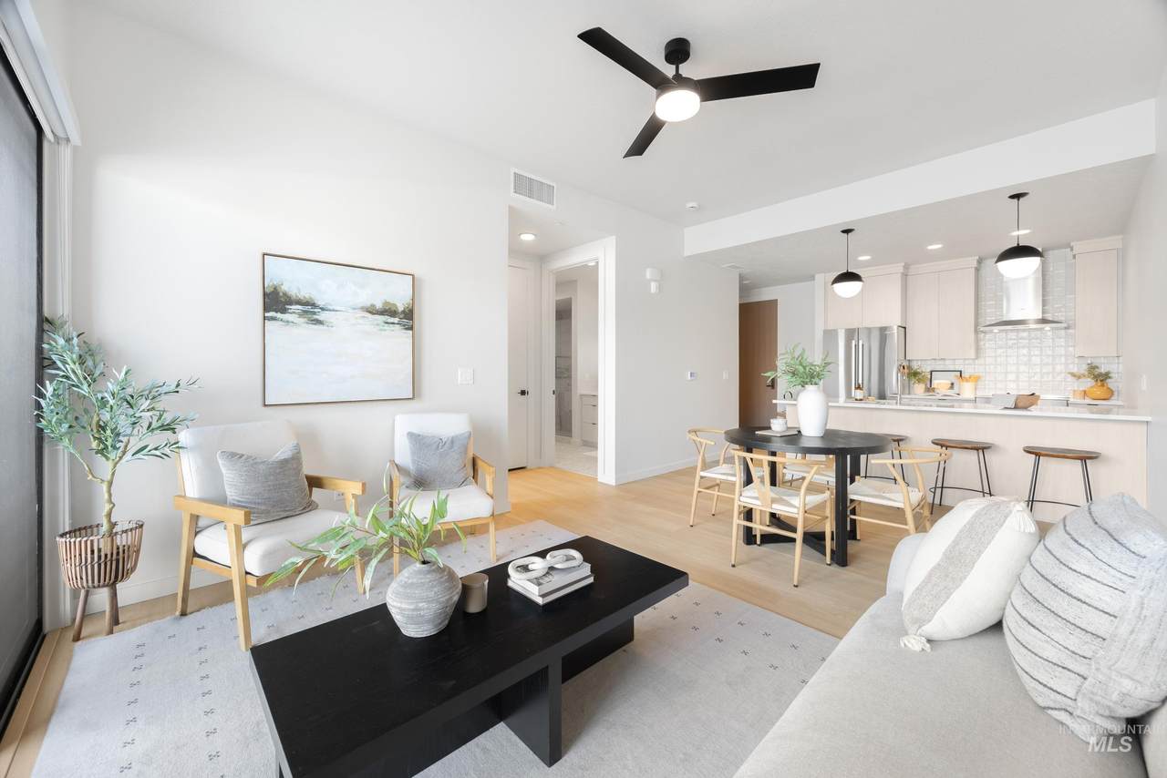 4340 Haystack St - Photo 1