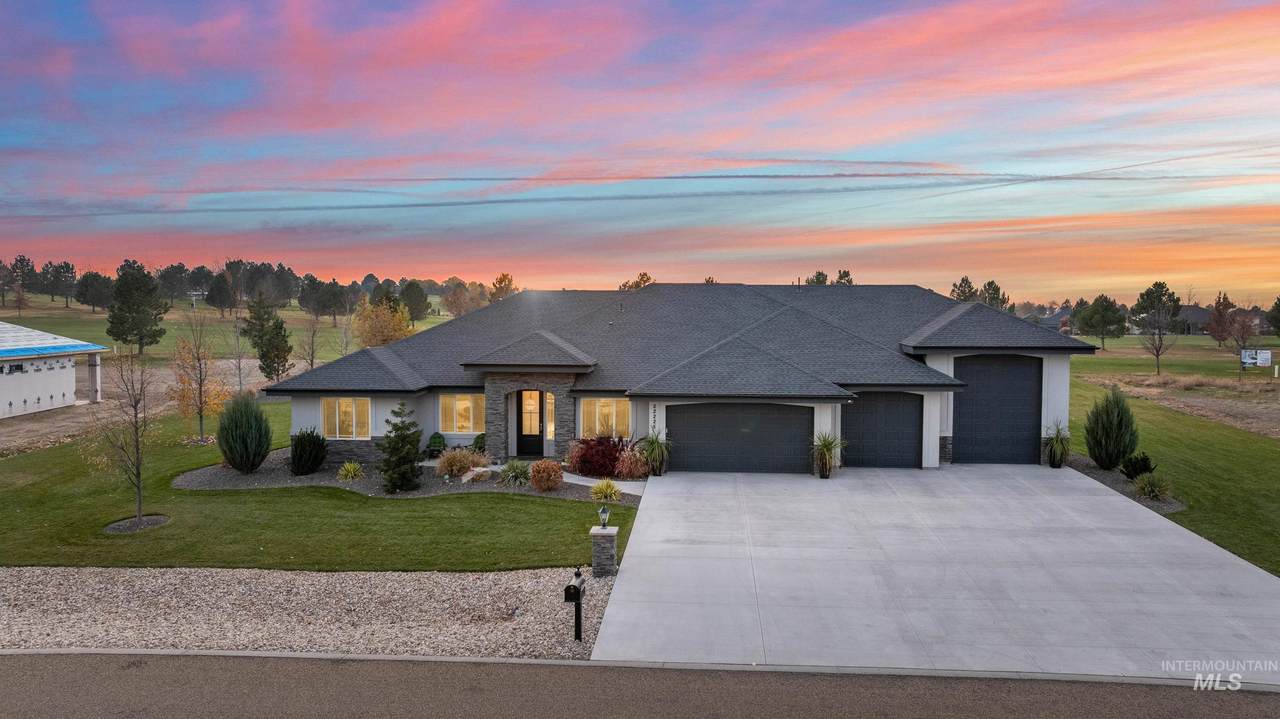 22225 Aura Vista - Photo 1