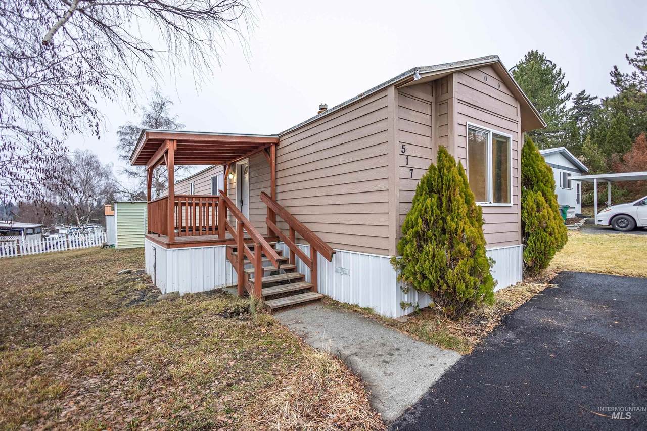 411 Almon Street - Photo 1