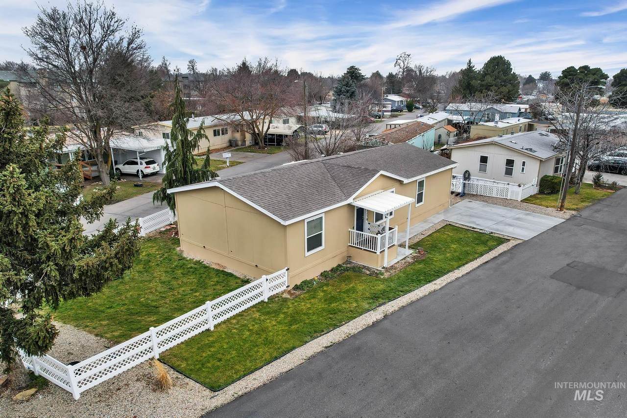 8483 Irving Ln - Photo 1