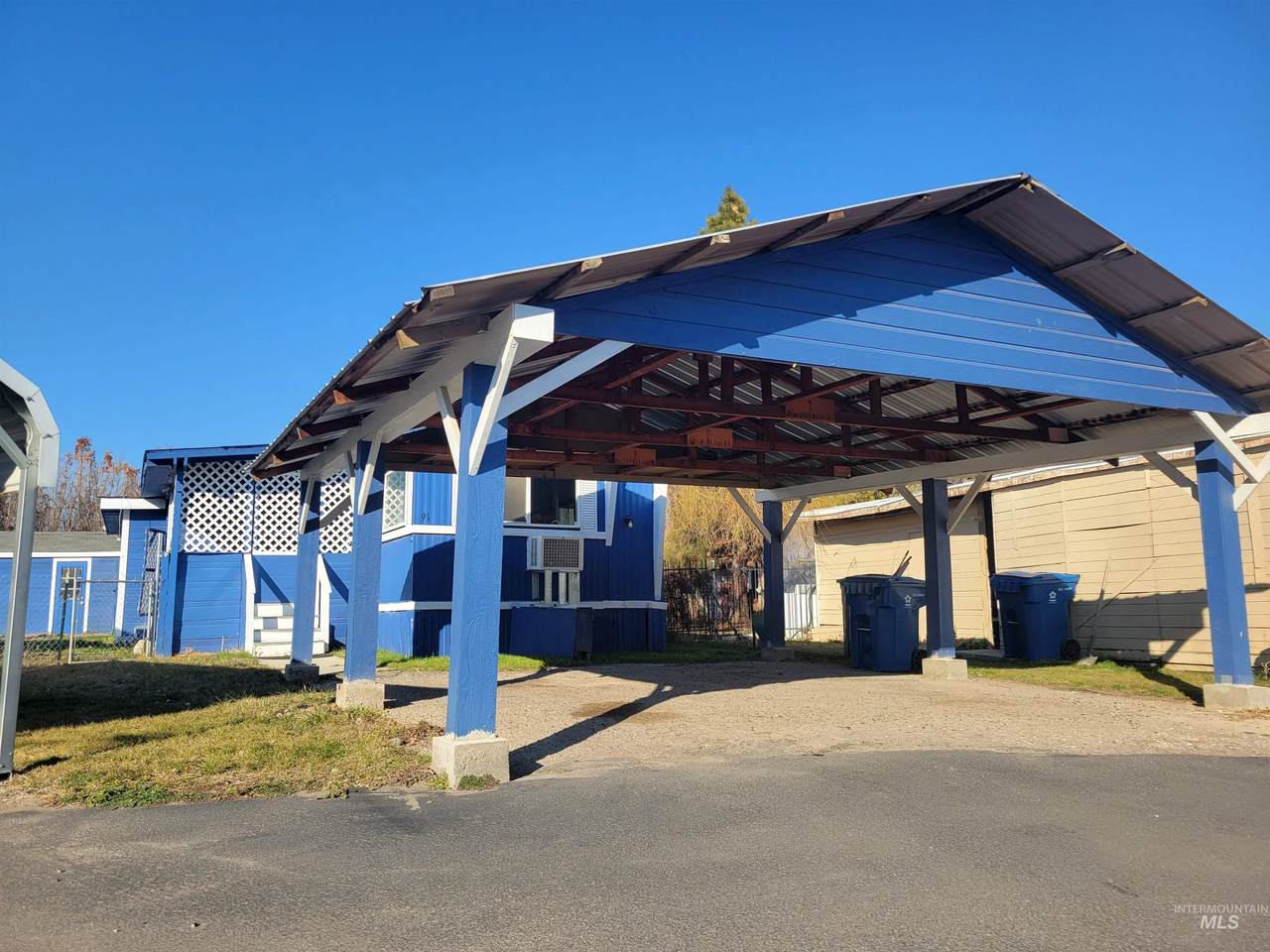 1410 Flamingo Ave - Photo 1