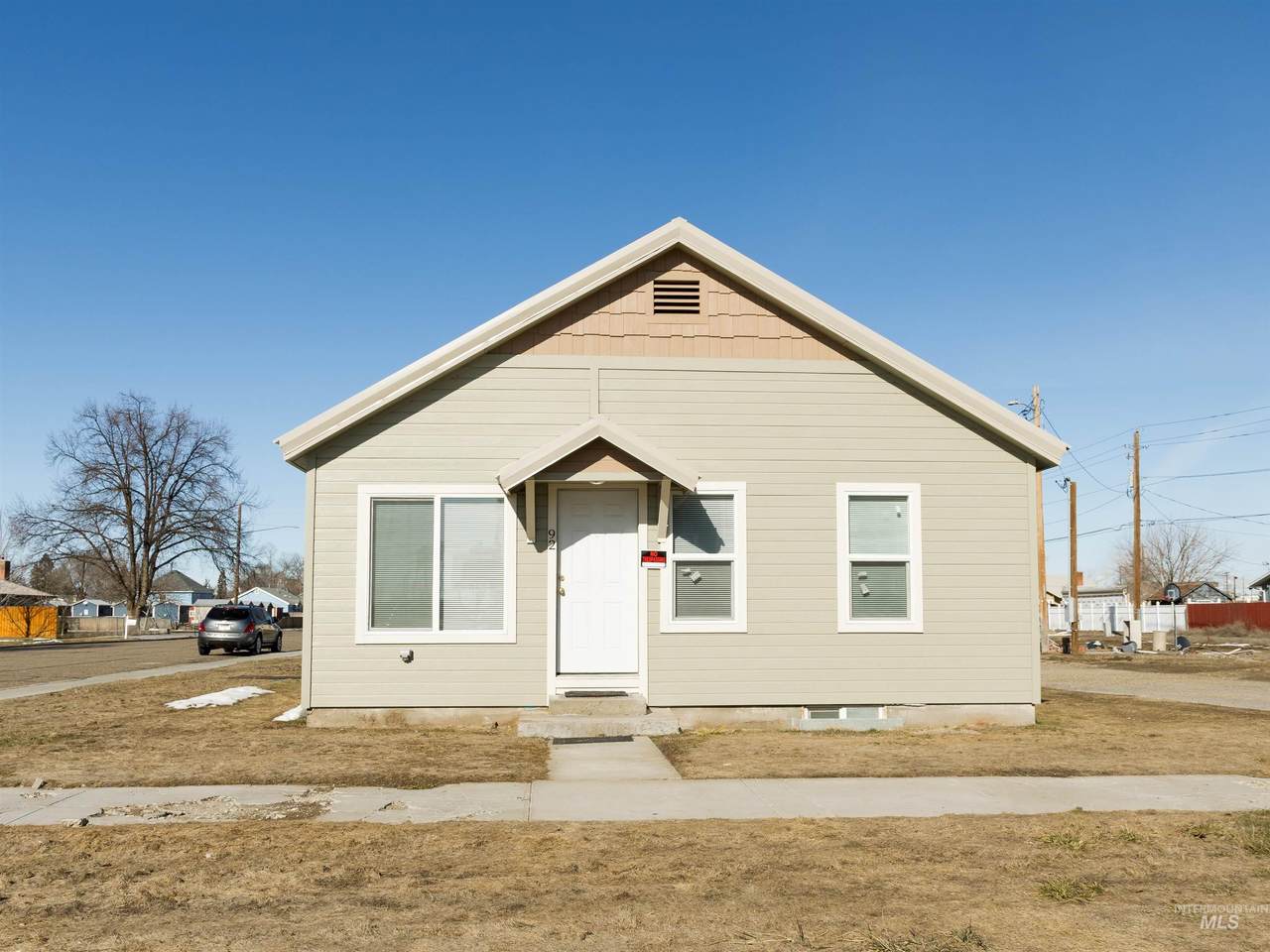 92 2nd Ave - Photo 1