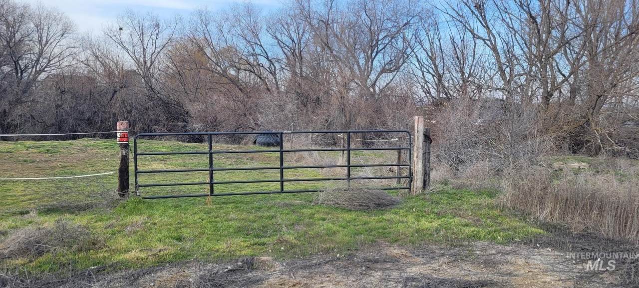 000 Crystal Ln - Photo 1