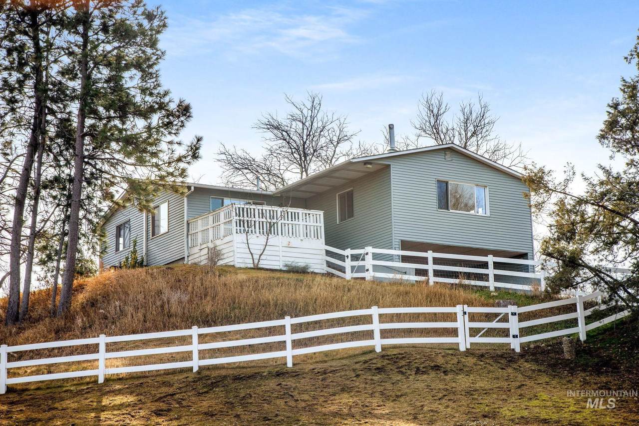 6621 Willow Ave - Photo 1