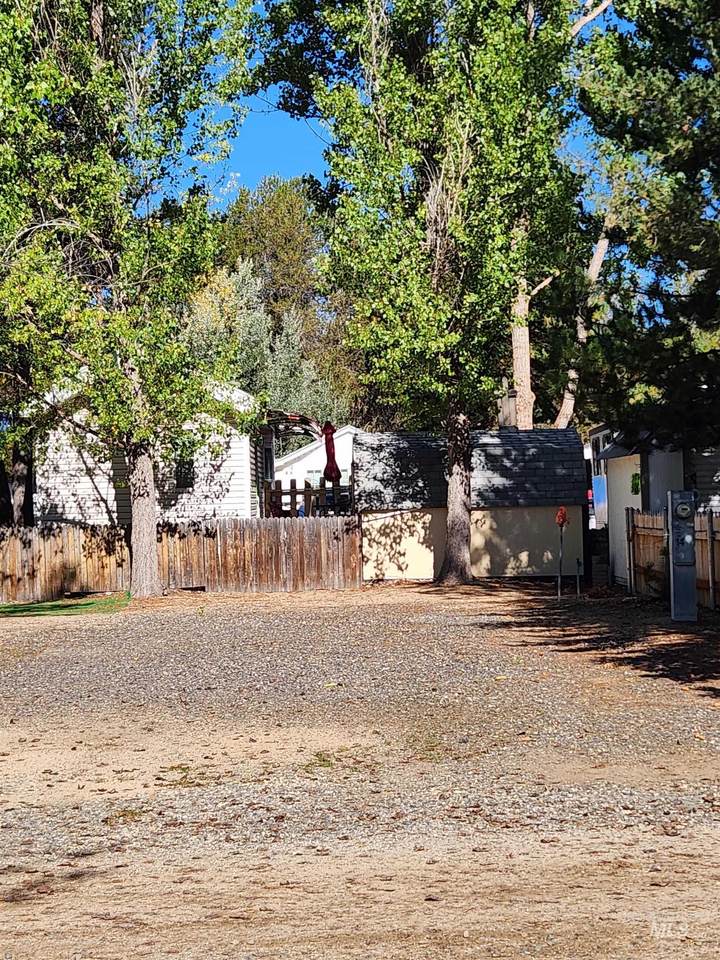 514 E13/14 Sawyer St. - Photo 1