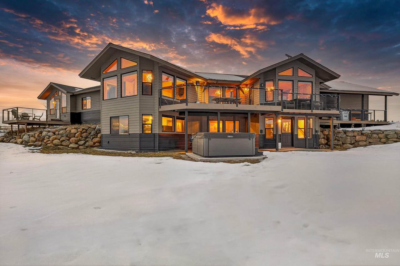14100 Pioneer Road - Photo 1