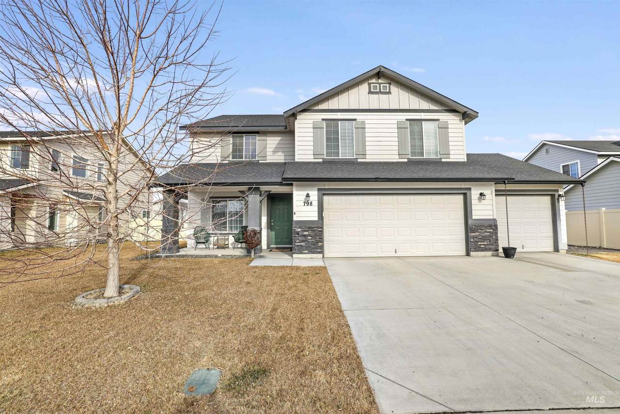 798 Grizzly Drive - Photo 1