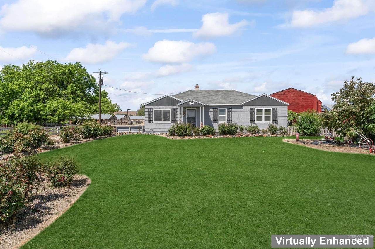 1444 Black Canyon Hwy - Photo 1