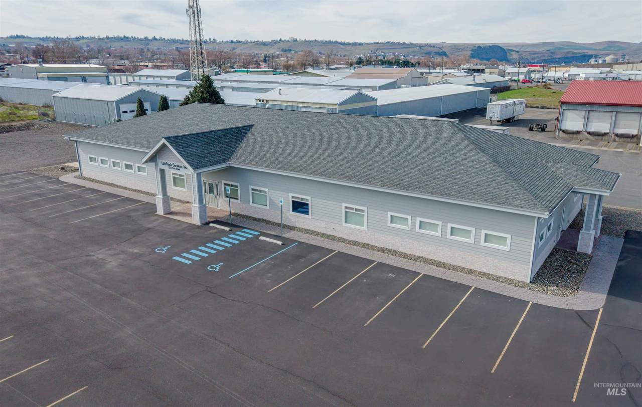 1271 Port Dr - Photo 1