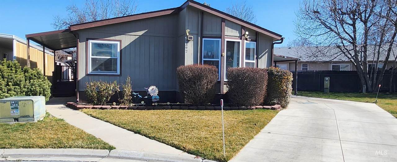 2392 Patricia Ln - Photo 1