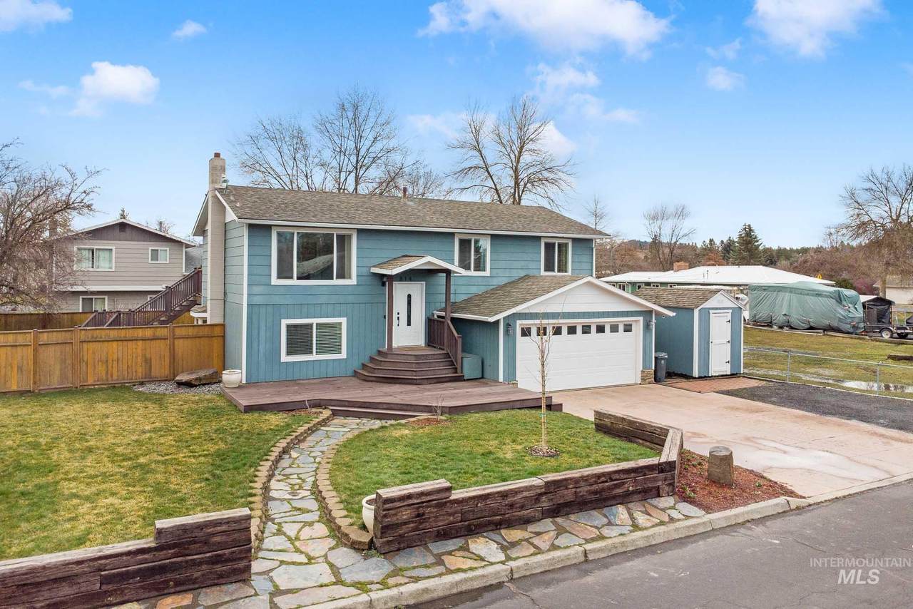 814 Valley View Dr. - Photo 1