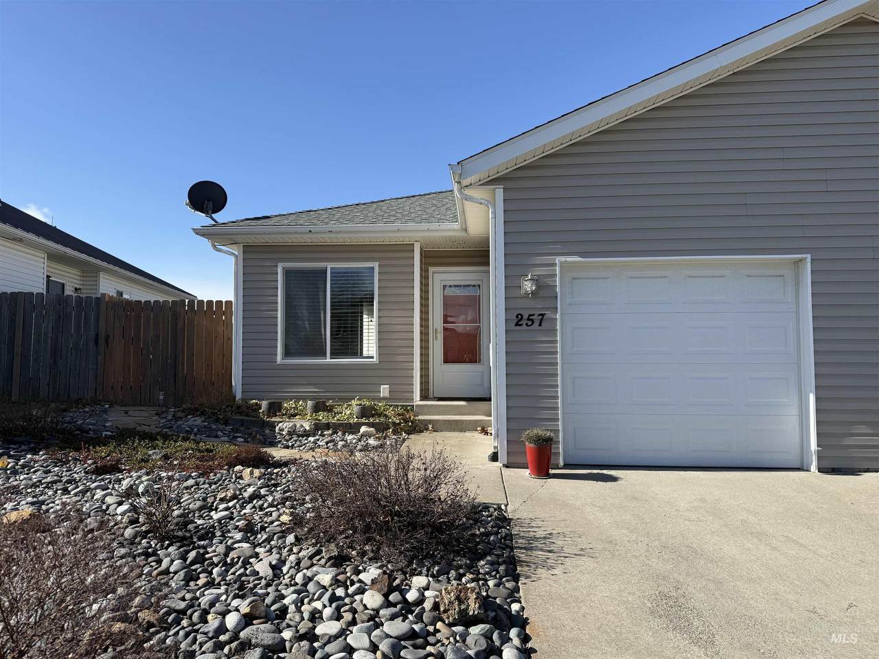 257 Pintail Ln - Photo 1