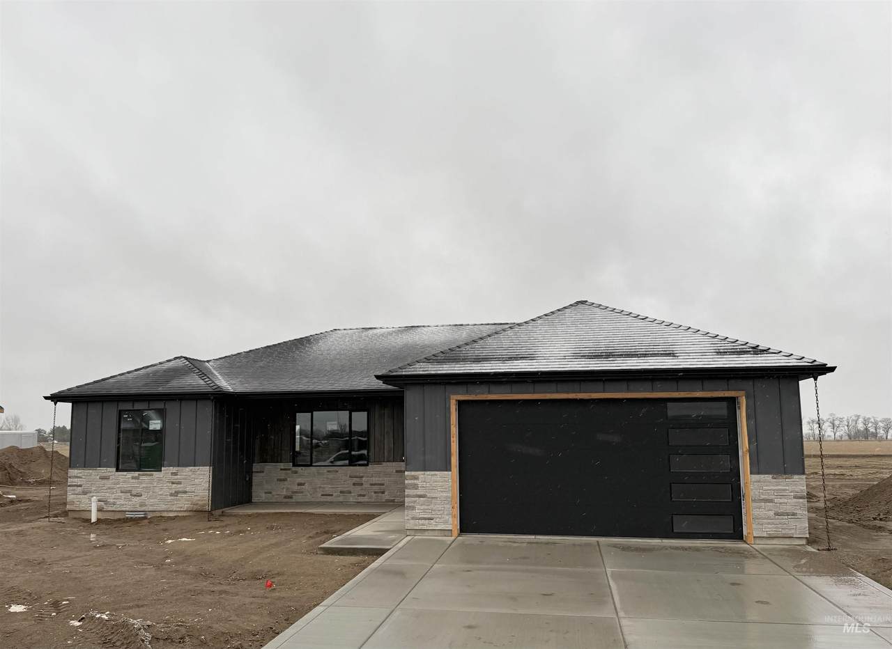 1107 Moss Ave. - Photo 1
