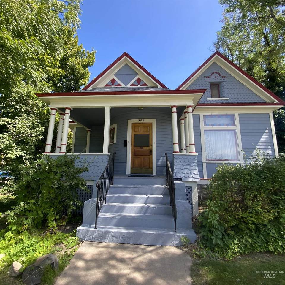 508 13th - Photo 1