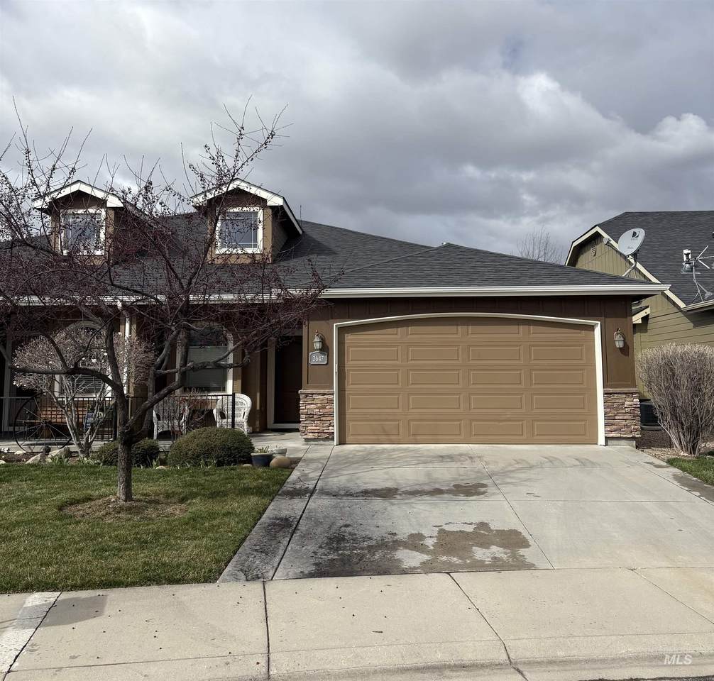 2647 S Legal Ave - Photo 1