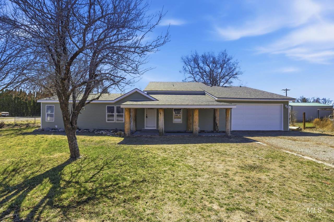 185 Lincoln - Photo 1