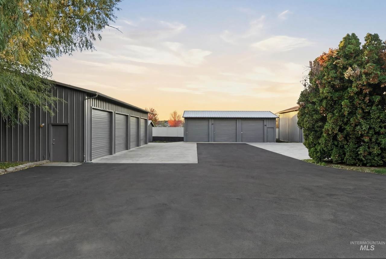 2610 Jasmine Ln. - Photo 1