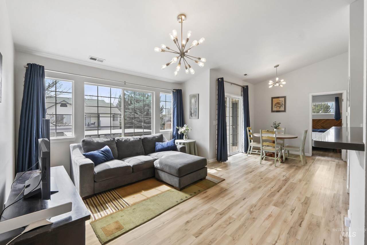 2261 Challenger Lane - Photo 1