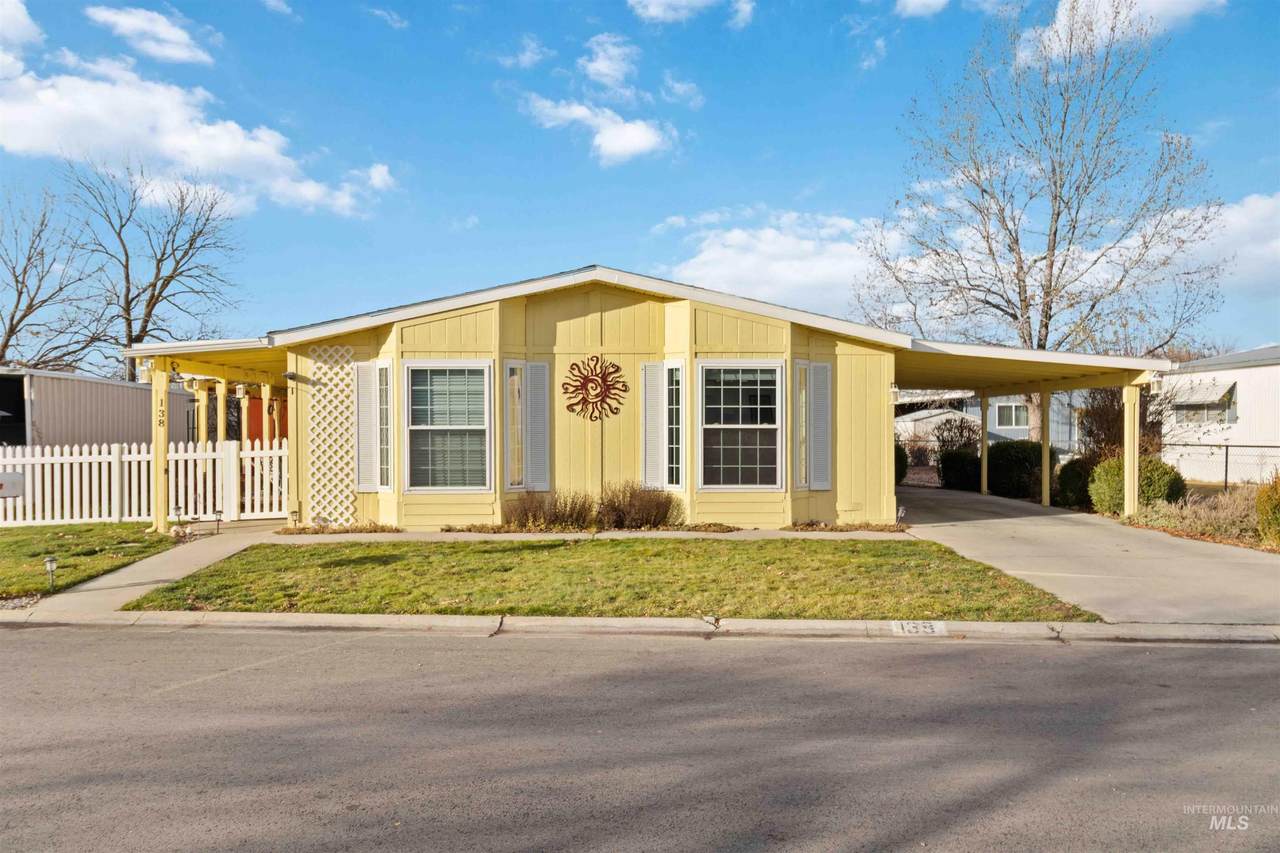 138 Rainbow Dr - Photo 1