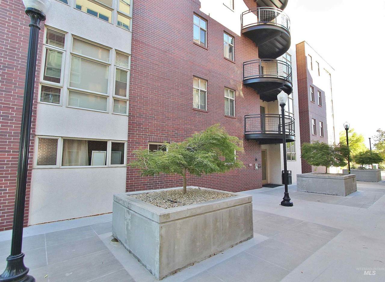 406 13th - Photo 1
