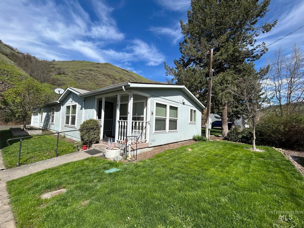 101 Wallace Street - Photo 1
