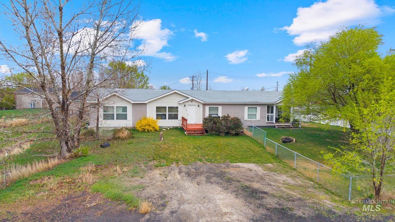 508 Silver Beach Drive - Photo 1