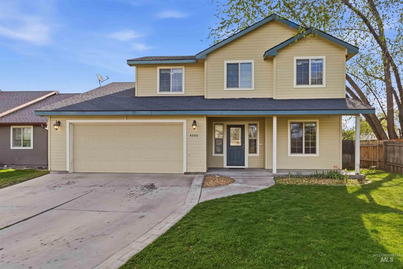 4200 Buckboard Pl - Photo 1