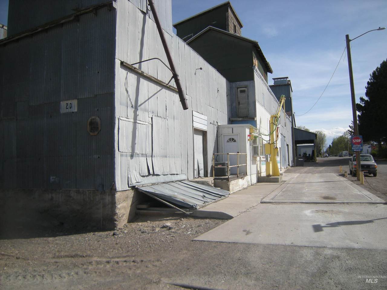 https://bt-photos.global.ssl.fastly.net/imls/1280_boomver_1_98981700-2.jpg
