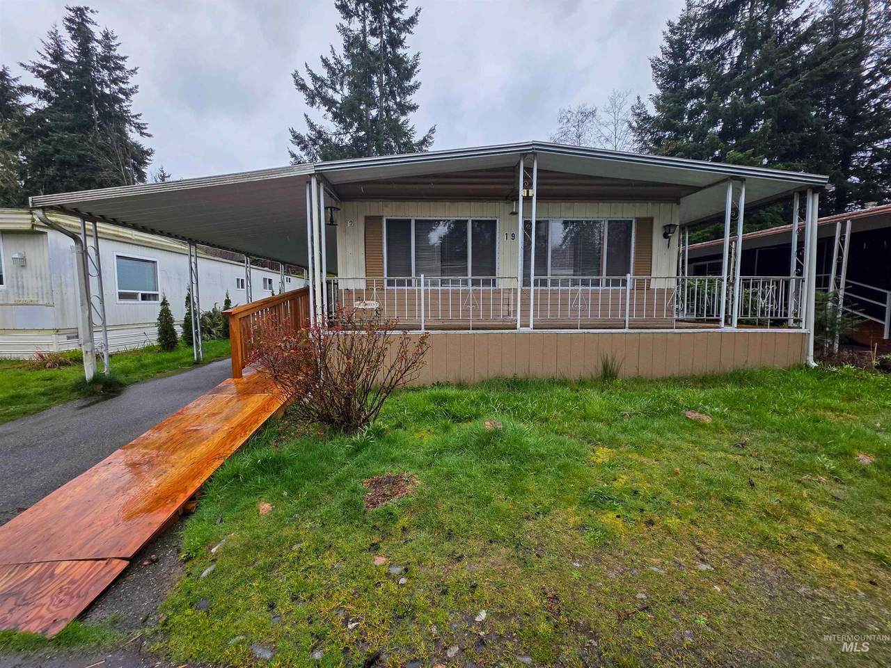 5220 176th St Sw - Photo 1