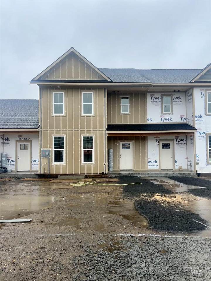 1198 Edington - Photo 1